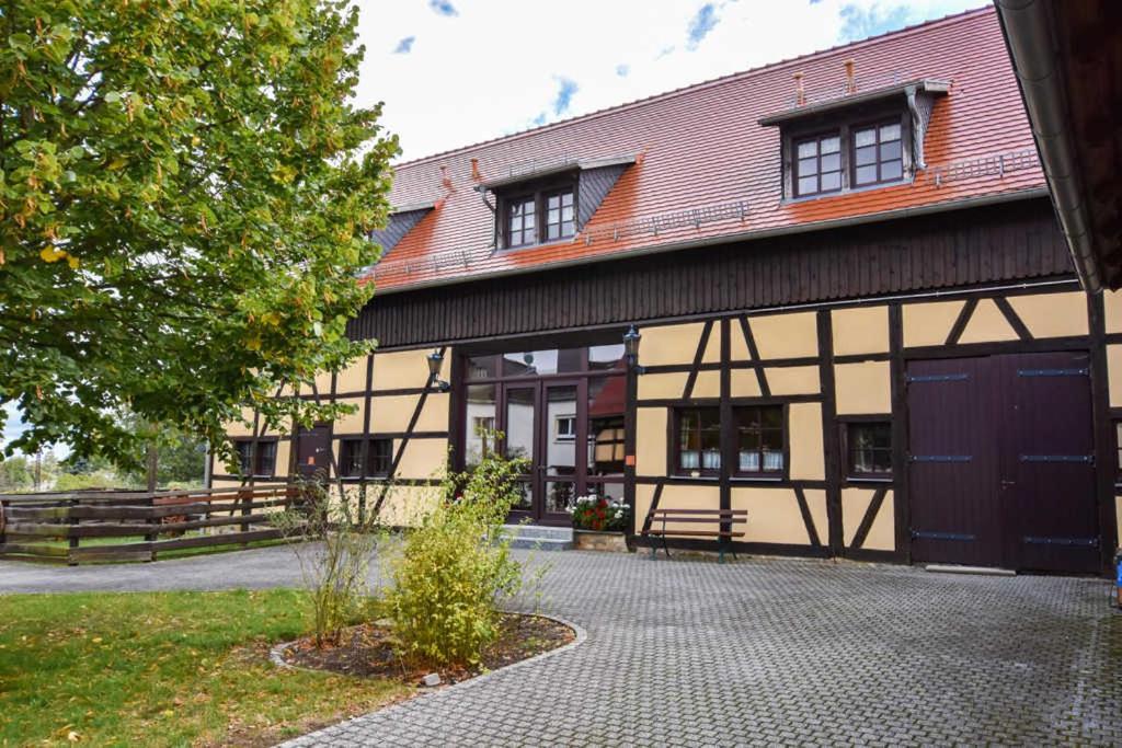 Lavendelhof Die Idyllische Landpension Crimmitschau Dış mekan fotoğraf